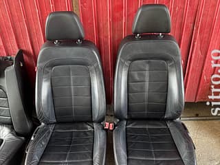 Interior și tapițerie - foto 3